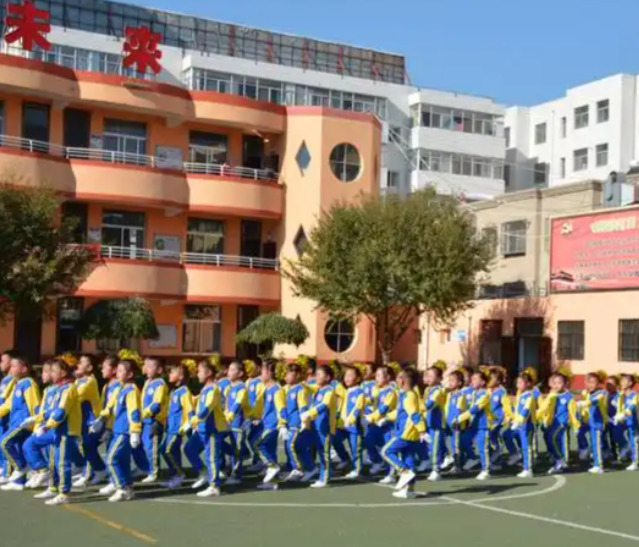 教育结构也让更多家庭对孩子的长时间求学途径有了新的等待 教育结构也让更多家庭对孩子的长时间求学途径有了新的等待